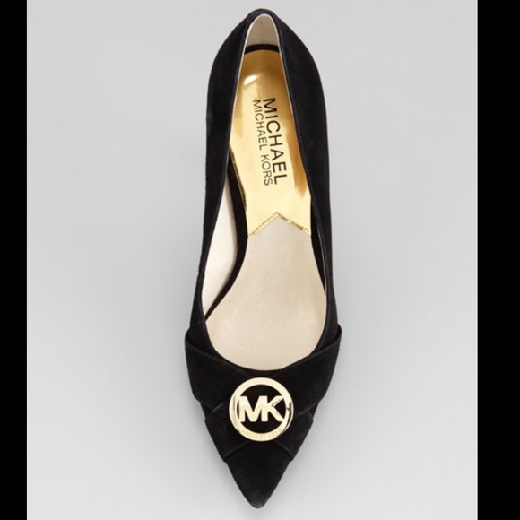 Michael Michael Kors gold emblem heels - Picture 2 of 9